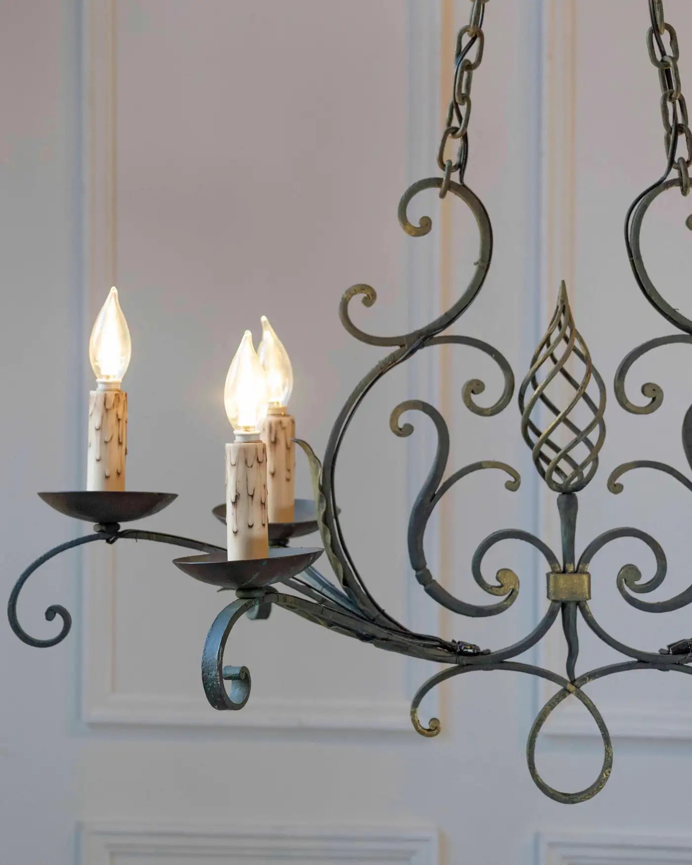 French 19th Century Six-Light Iron Chandelier with Spiral and Scrolling Arms