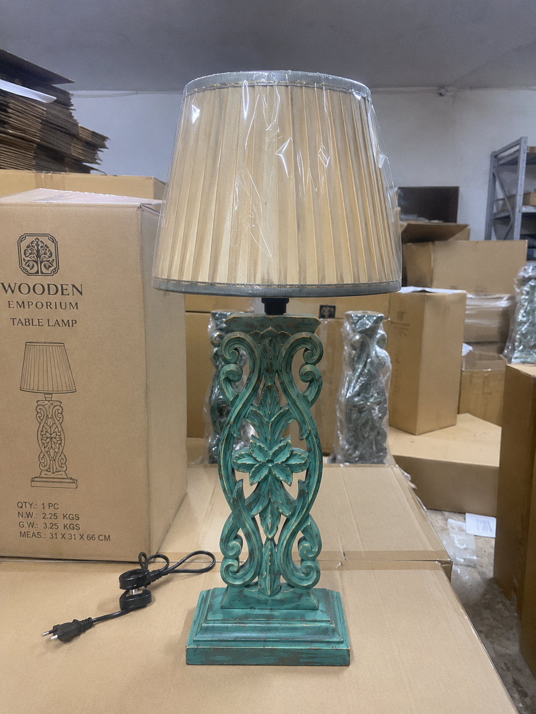 Willow Crest Lamp