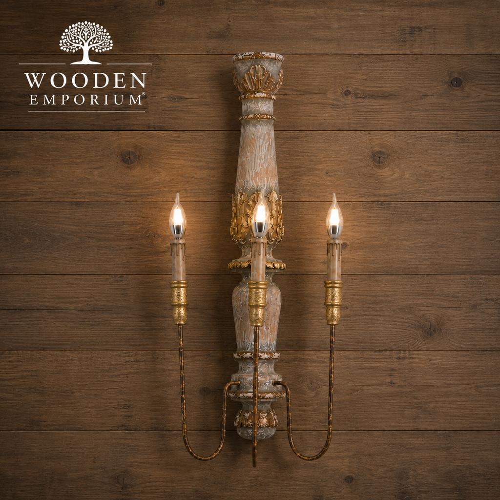 Wooden Crown Wall Lamp