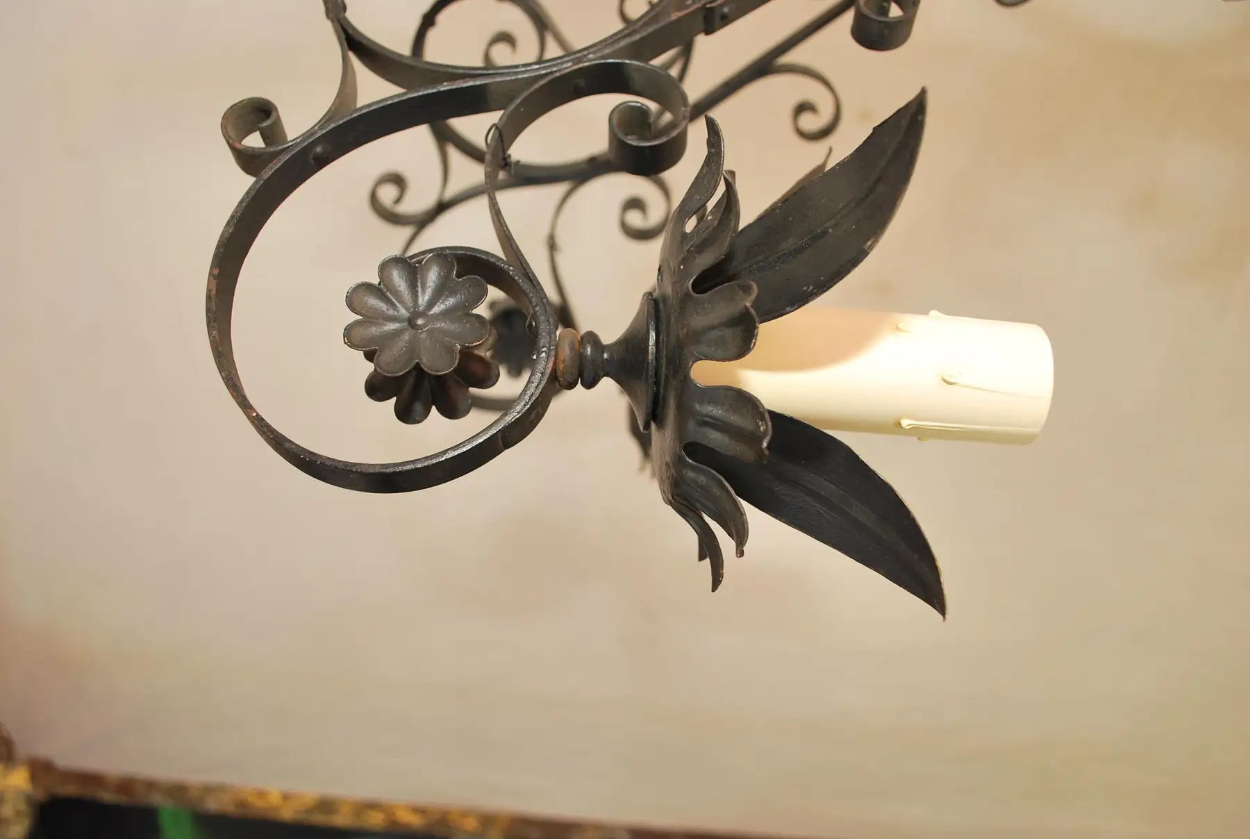 Elegant French 1940s chandelier, alternate angle