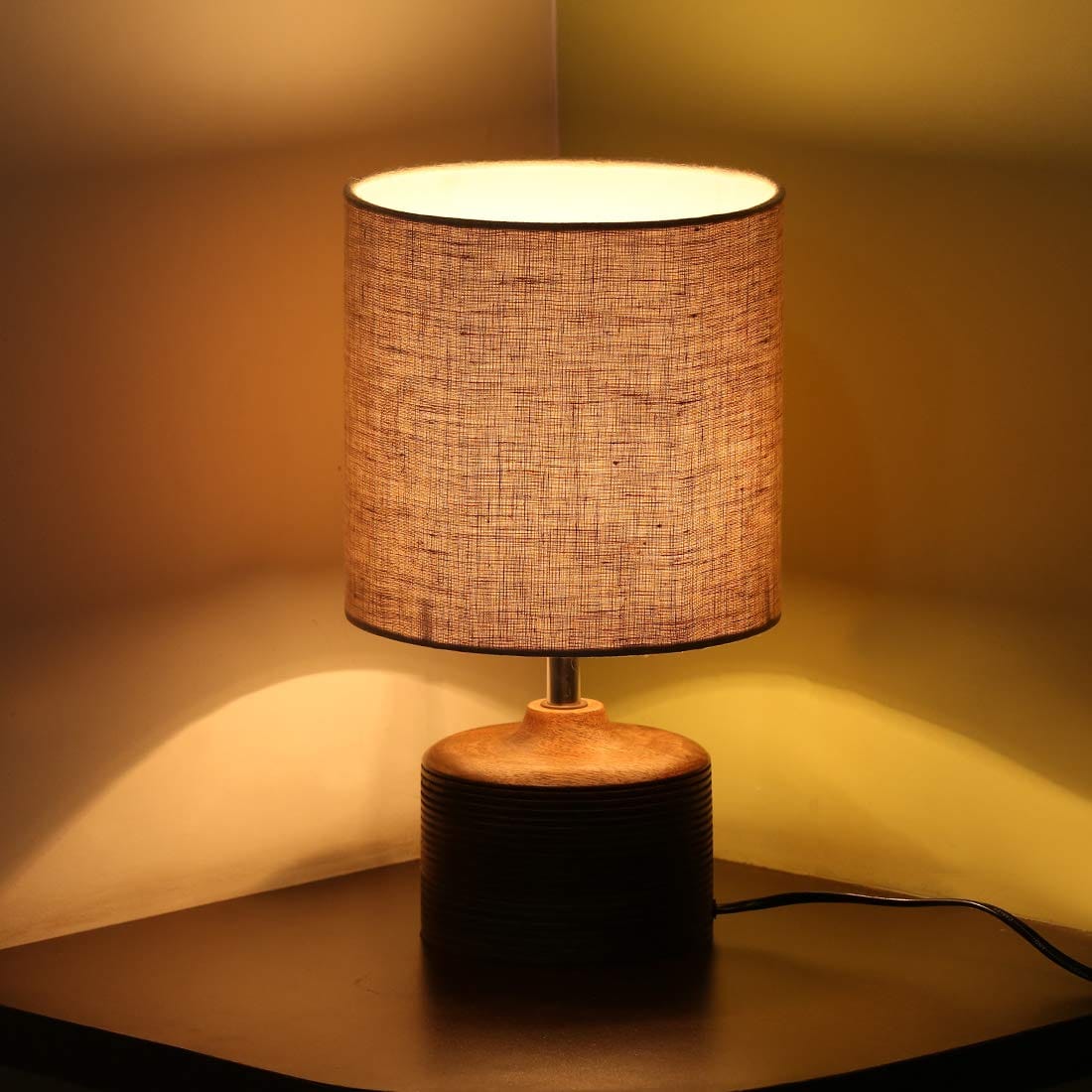 WALNUT GROOVE WOODEN TABLE LAMP